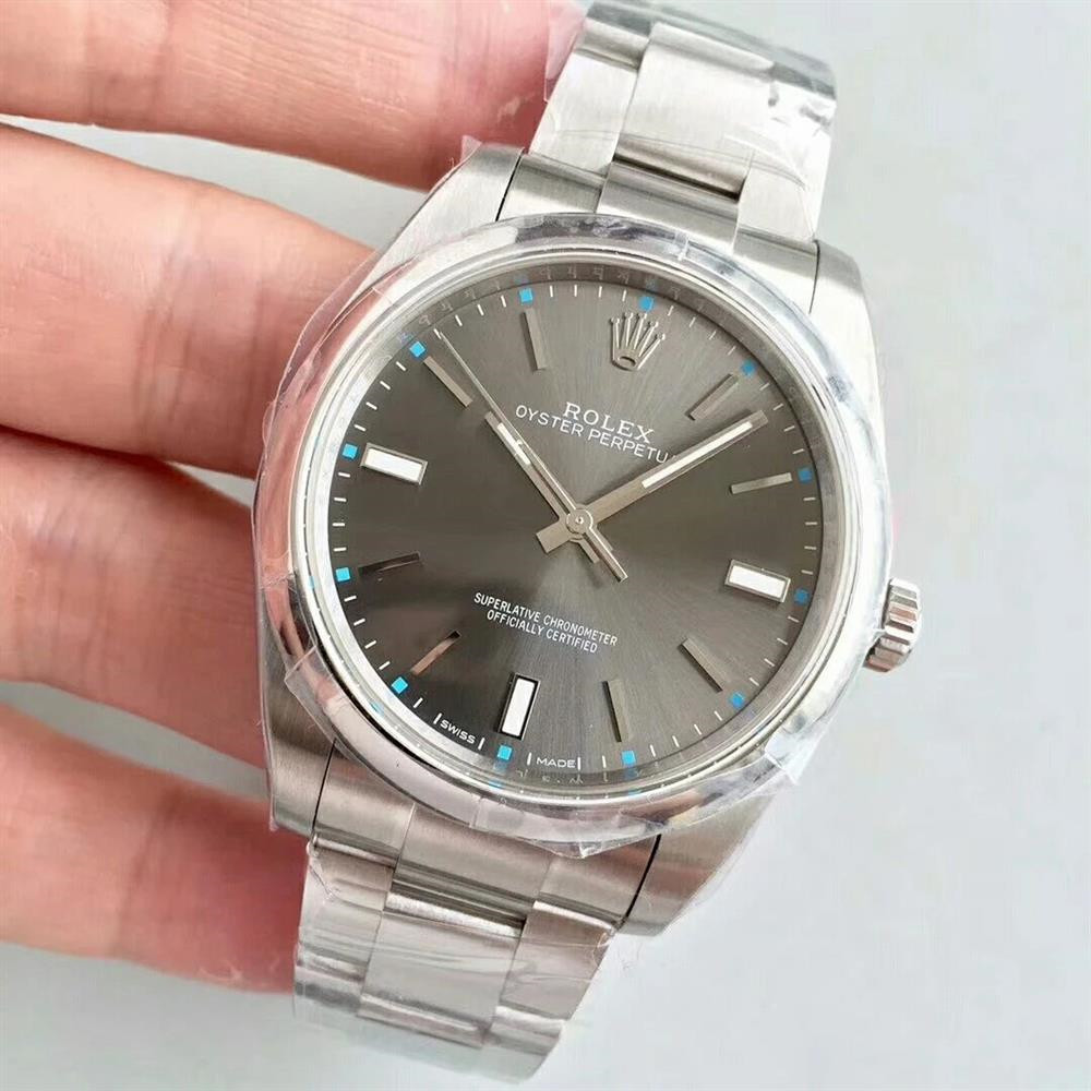 Rolex Oyster Perpetual 114300 39mm Gris Montre Mme – Image 4
