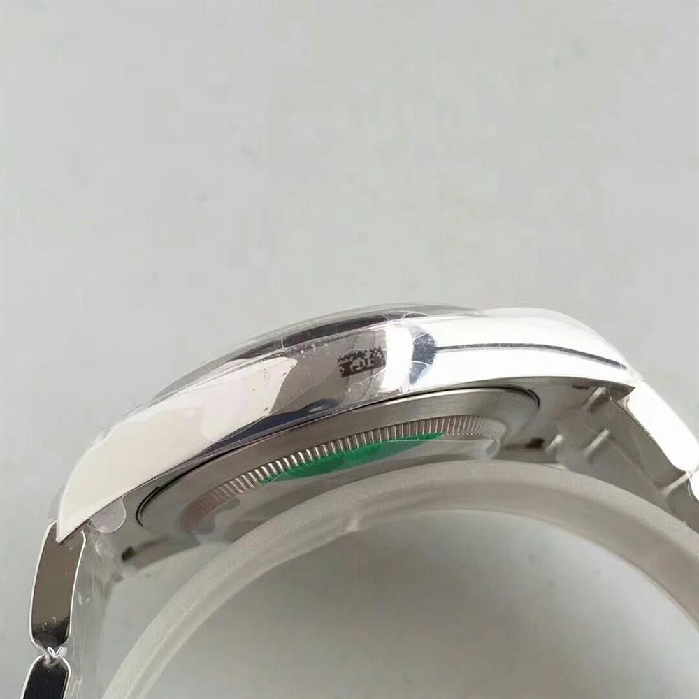 Rolex Oyster Perpetual 114300 39mm Gris Montre Mme – Image 6