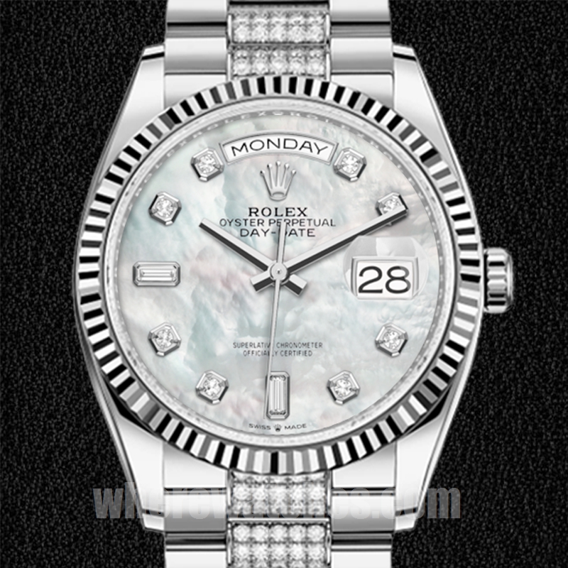 Rolex Day-Date 36mm m128239-0026 Pour des hommes Argenté Regardez