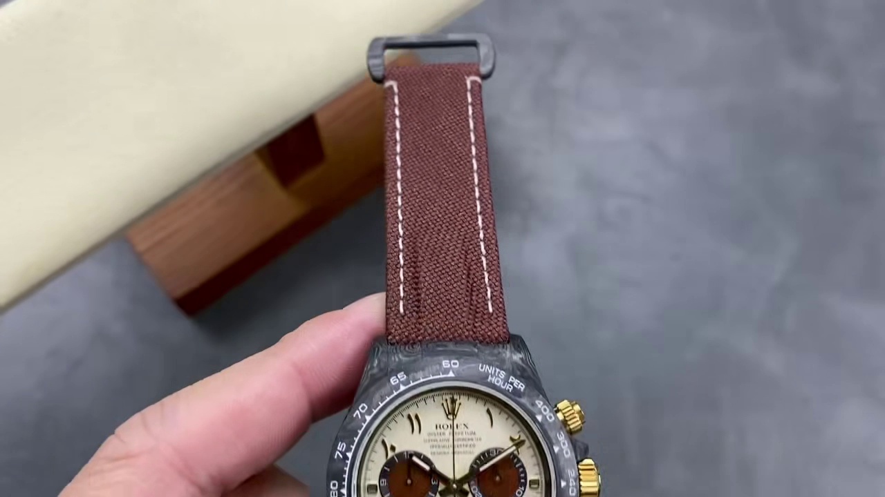 Montre Rolex DIW Daytona Réplique Desert Eagle en arabe – Image 5