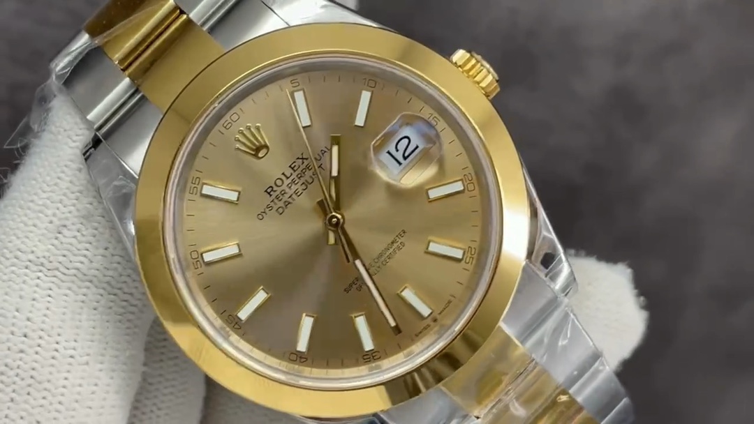 Montre Rolex Datejust Réplique 126303 41mm Cadran doré Acier inoxydable – Image 3