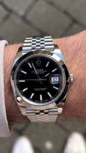 Montre Rolex Datejust Réplique 126334 cadran bâton noir de 41mm avec lunette rainurée photo review