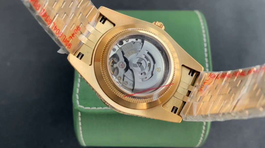 Montre Rolex Datejust Réplique Luxe Dorée – Cadran Soleil Saphir, Sertie de Diamants, Mouvement Swiss – Image 4