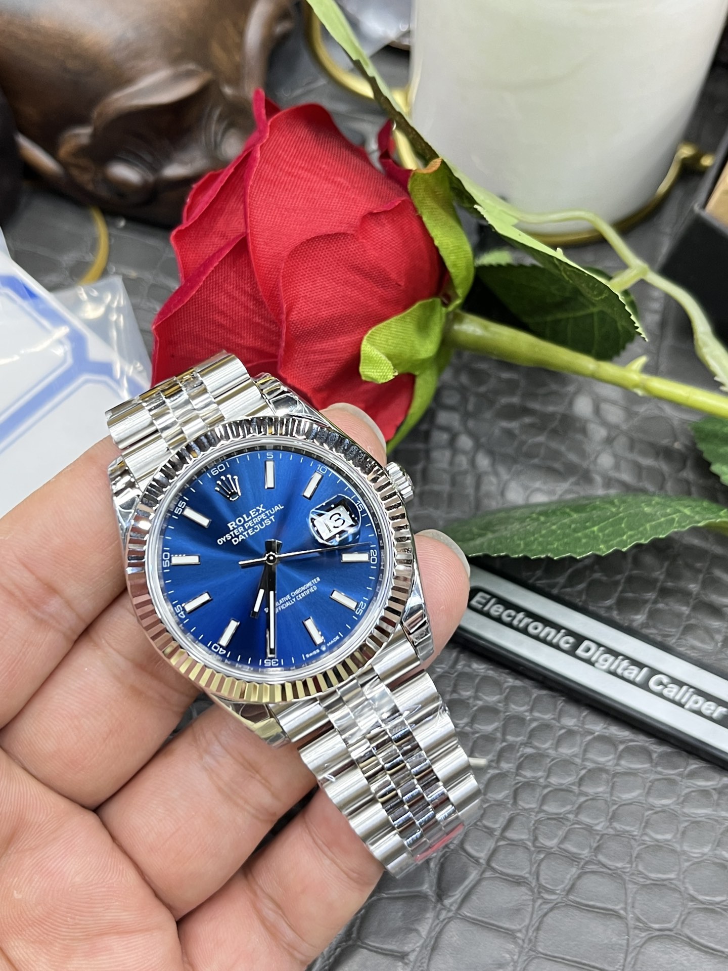 Montre Rolex Datejust 126334 Réplique de Luxe – 41mm, Cadran Bleu Élégant – Image 8