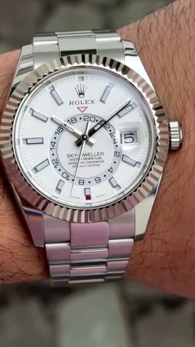 Rolex Sky-dweller 41mm Pour des hommes 326939-72419 Bracelet Huître Cadran argenté photo review