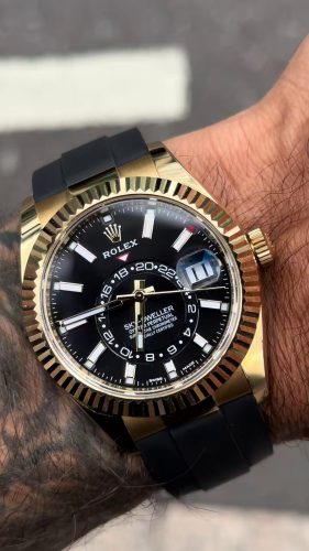 Rolex Sky-Dweller Pour des hommes m326238-0009 42mm Automatique Élastique photo review