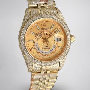 Rolex Sky-Dweller Réplique 42mm Cadran Champagne Arabe Iced Out Luxe Haute Qualité Montre Élégante et Brillante