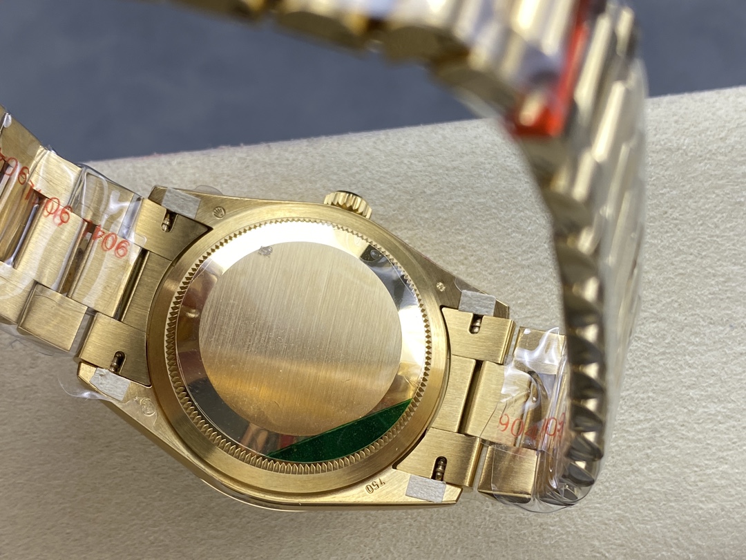 Rolex Day-Date 18238 Réplique Cadran À Vignette Rouge | Index Des Heures En Diamant | Luxueux Et Magnifique – Image 9