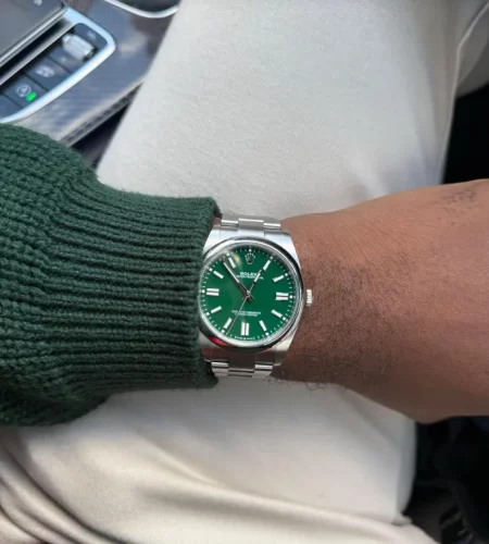 Rolex Oyster Perpetual m126000-0005 Unisexe 36mm Regardez photo review
