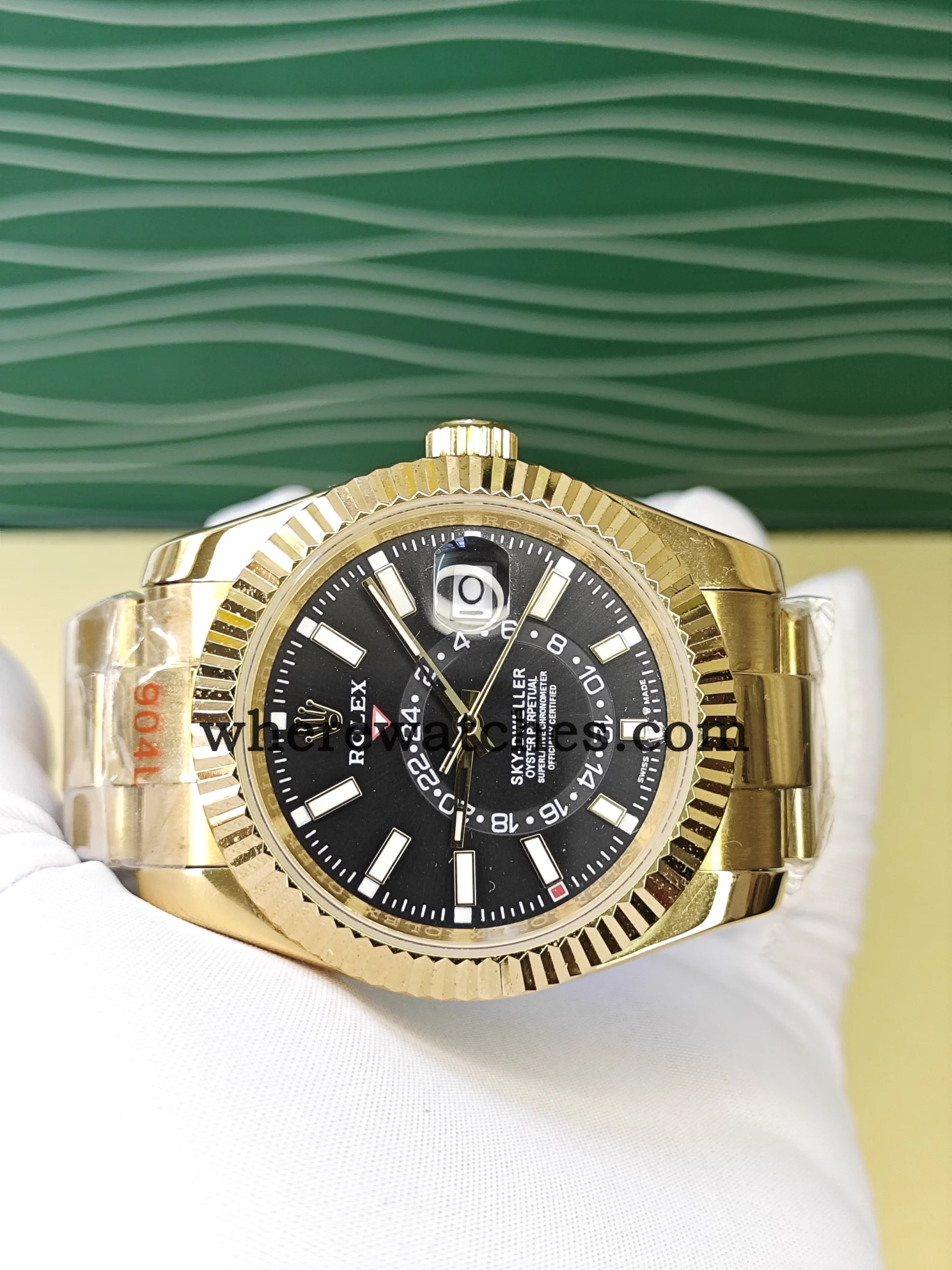 Replica Watches Rolex Sky-Dweller 326938 42mm Cadran Noir – Montre Automatique Suisse Plaqué Or 18K – Image 3