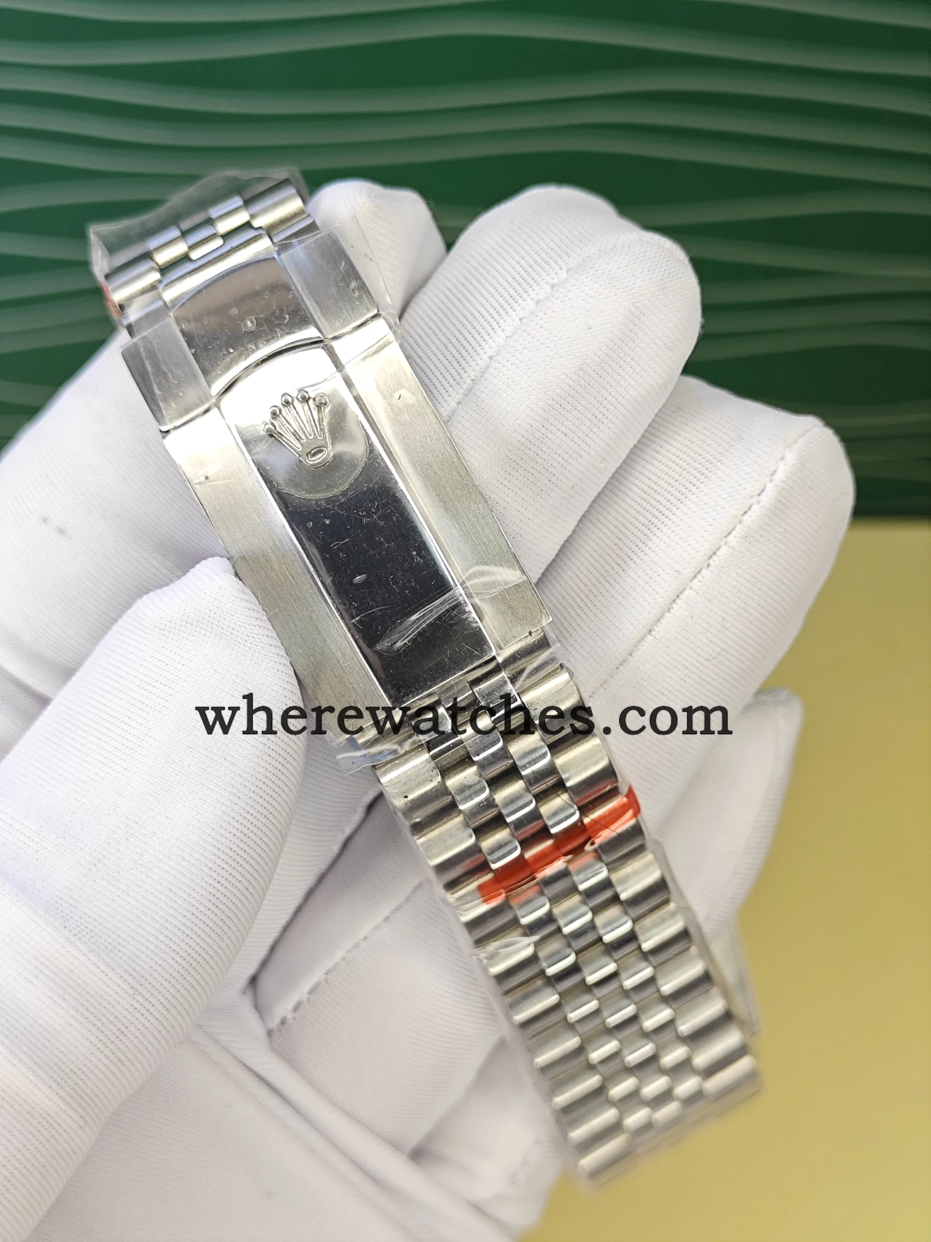 Replica Rolex Sky-Dweller 336934-0008 Cadran Noir 42MM – Montres Replica Watches Haut de Gamme – Image 8
