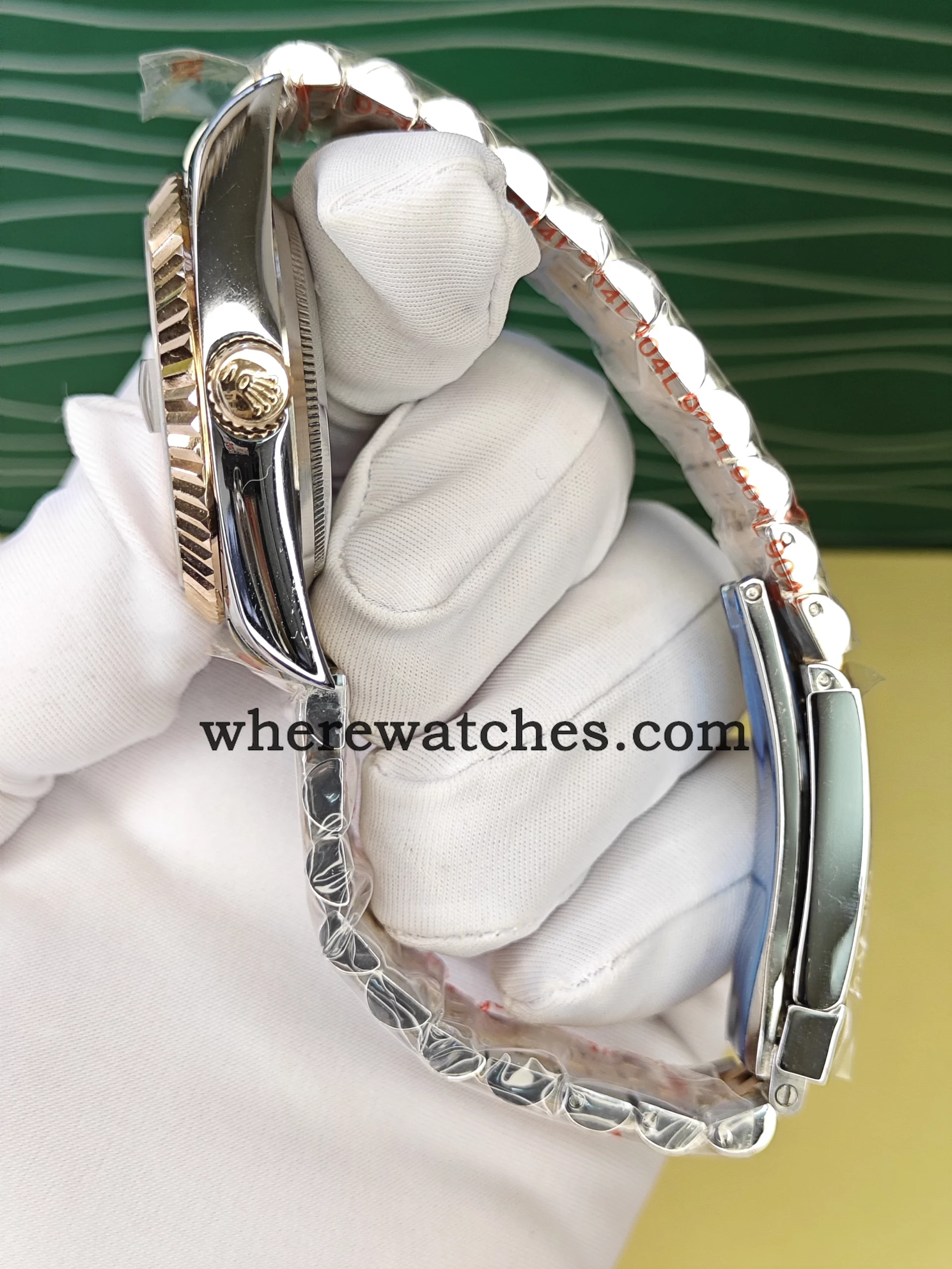 Replica Rolex Datejust 126331 41mm Sundust – Montre élégante acier 904L et lunette plaquée or – Image 5